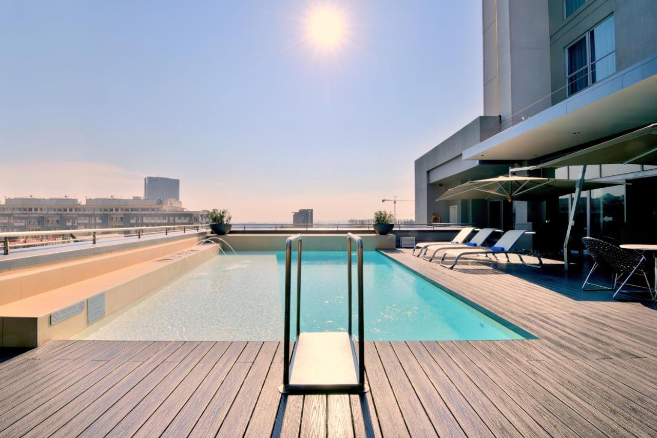 Radisson Blu Gautrain Hotel, Sandton Johannesburg Esterno foto