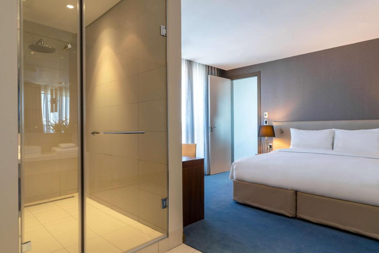 Radisson Blu Gautrain Hotel, Sandton Johannesburg Esterno foto
