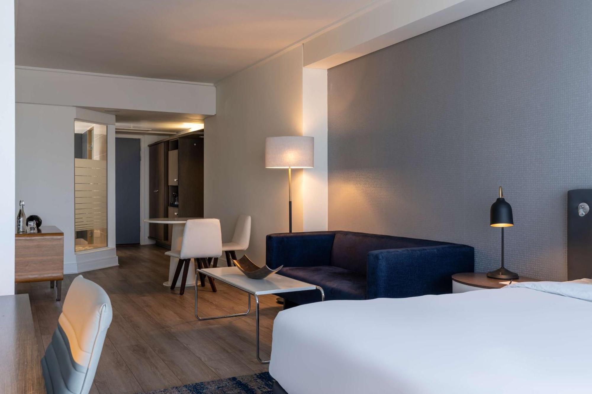 Radisson Blu Gautrain Hotel, Sandton Johannesburg Esterno foto