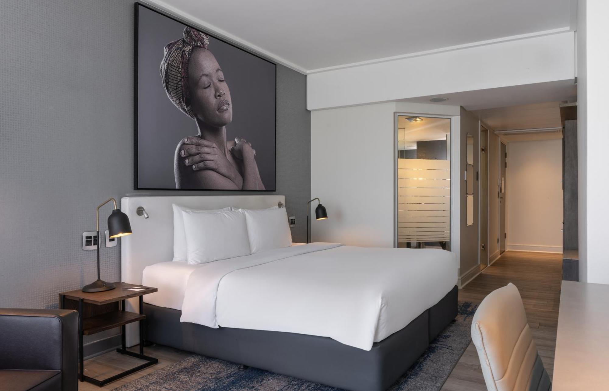 Radisson Blu Gautrain Hotel, Sandton Johannesburg Esterno foto