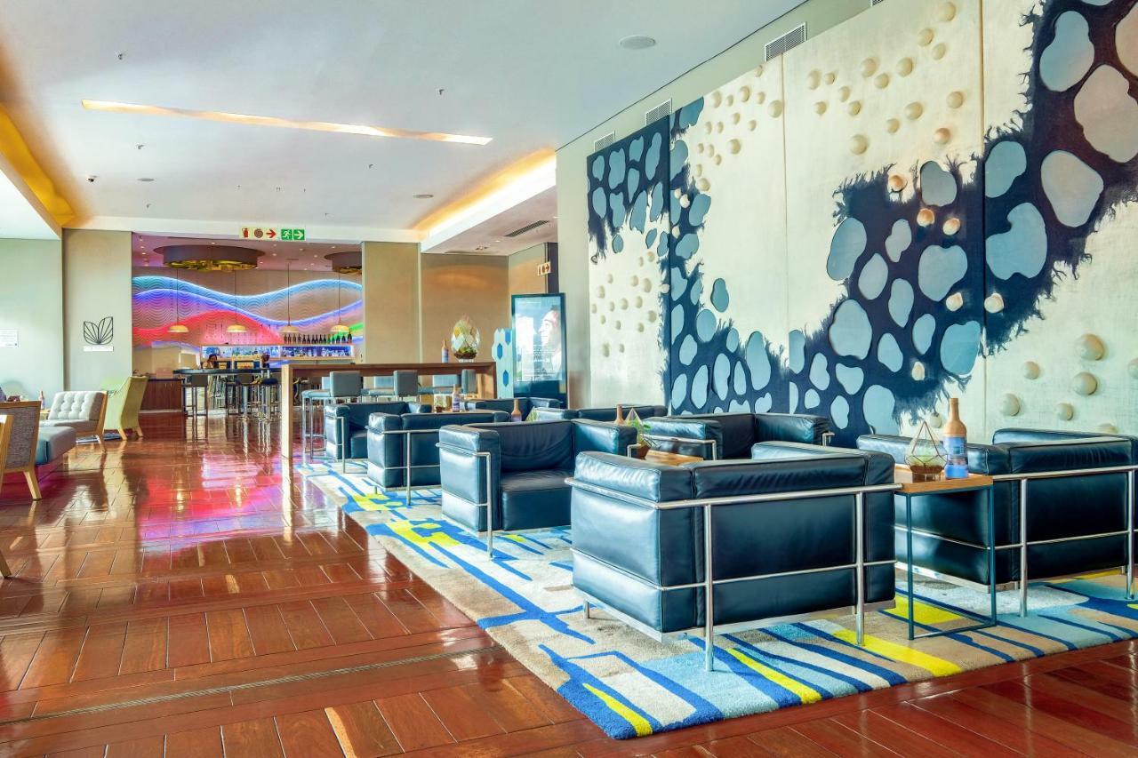 Radisson Blu Gautrain Hotel, Sandton Johannesburg Esterno foto